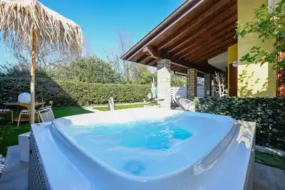 DesenzanoLoft Villa Luxury Jacuzzi & Garden