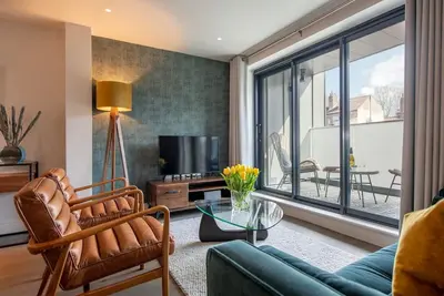 Image de Appartement-en Ville-Sdb privée avec douche-Balcon-The Larsen Suite