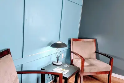 Image de Affordable 4 bedrooms /Free parking/15 mins to Airport/ Free monthly Cleanings