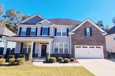 Image de Masters Rentals! 5bd 4bath house, 7 miles from National golf course