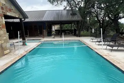 Image de Heartstone Subdivsion with pool and river frontage