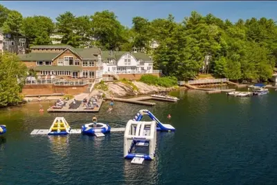 Image de Luxury Cottage Lifestyle With Resort Amenities and Perks