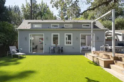 Image de Brand New Guesthouse in Redwood City near Stanford.