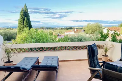 Image de Sweeping views over the bay of Roses