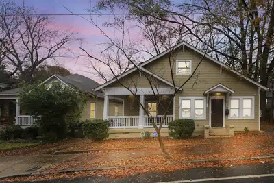 Spacious 3br Near Stadium– Great for Groups