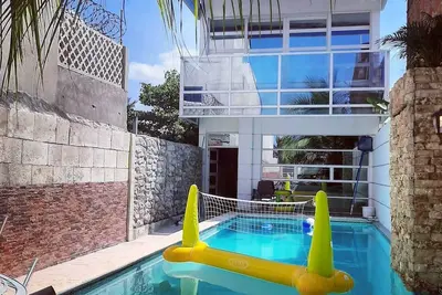 Image de Beachfront home with private pool. Private Parking