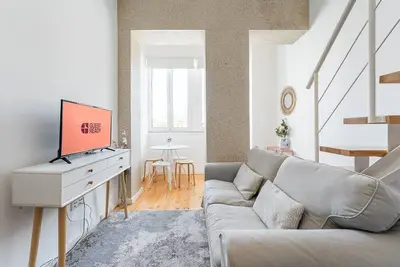 Image de GuestReady - Duplex en granit blanc à Fontainhas