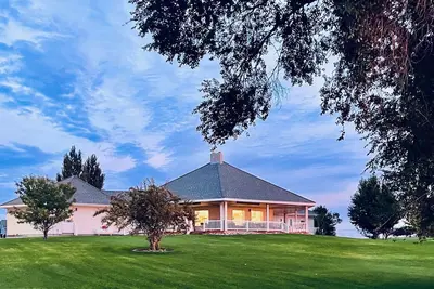Image de Quiet Home on the Snake River
