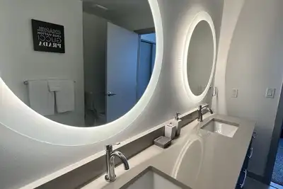 Image de Luxury Condo Tysons Corner