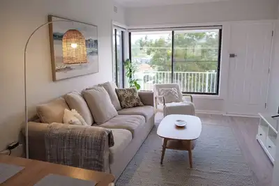 Image de Home Away From Home in the Heart of Kiama!