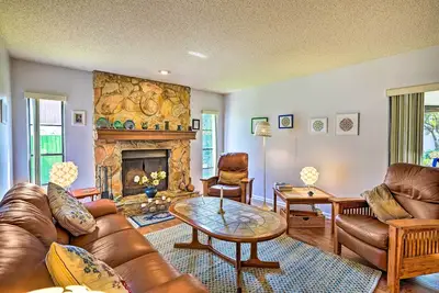 Image de Brandon Vacation Rental Home w/ Spacious Yard