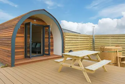 Image de Sun Rise, romantic, with hot tub in St Buryan