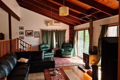 Image de Excellent home to enjoy and relax with family and friends. 5 min from the beach!