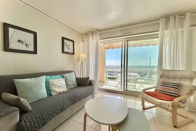 Image de Appartement T2 traversant face à la mer avec terrasse et garage à Pornichet, proche Casino