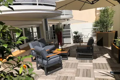 Image de Superbe T2 avec Wifi, terrasse 100m², parking au centre d'Arcachon