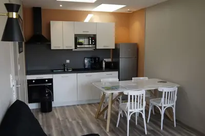 Image de Très joli appartement 4/6 personnes accès direct plage à 5min à pied du centre
