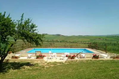 Spacious villa Tuscany, Lajatico, Nr Pisa