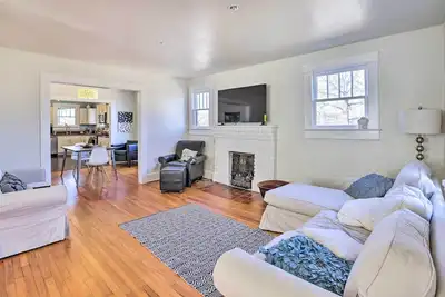 Image de Birmingham Vacation Rental: 9 Miles to Downtown!