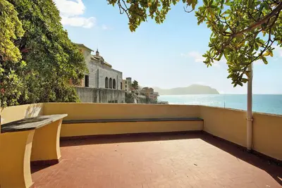 Image de Appartement \"Lo Scoglio\" avec jardin privé et Wi-Fi