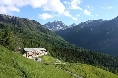 Image de Chalet 'Civico 6' avec vue sur la montagne, jardin partagé et Wi-Fi