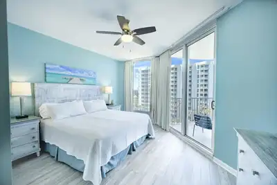 Image de \n7th Floor-Jr Suite/ Family Resort/Pool View/Fast Wi-Fi 400+/ Beach Shuttle
