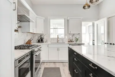 Image de Entire home in Fletcher Place