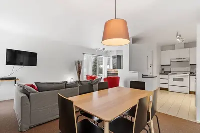 Image de Initial | Le repos des skieurs | Mont-Sainte-Anne