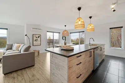 Image de Initial | Boho | Mont-Sainte-Anne