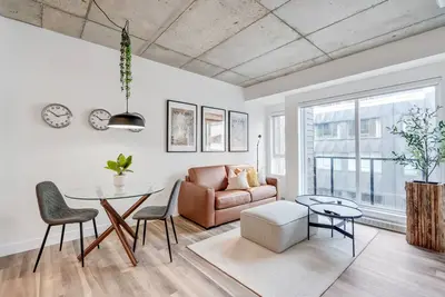 Image de Initial | New Yorker | Centre-ville de Québec