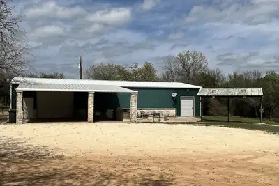 Image de Secluded Country Getaway Cabin in the Woods Near Brazos River