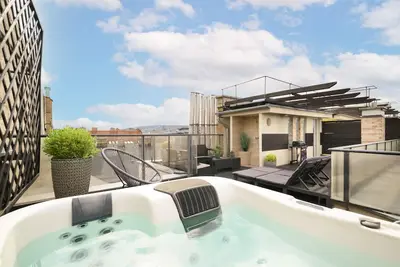 Image de Triplex with Jacuzzi & Parlement view