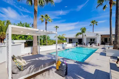 Image de Cubo's Casa Flor High Privacy & Pool  / private pool / free wifi