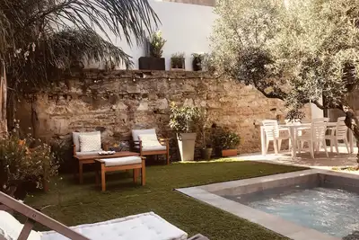 Image de Belle maison de village avec jardin et piscine à 10 min des plages