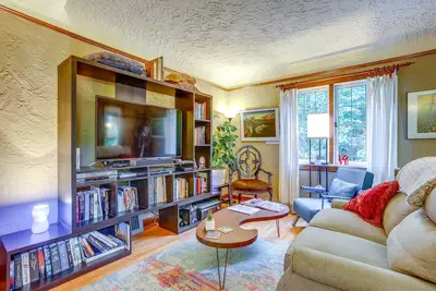 Image de Seattle Home w/ Balcony: 1 Mi to Park & Water!
