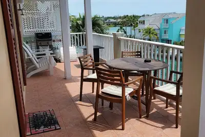 Image de A Dream Come True! Ocean view, Beach access, Beautiful Sunsets!