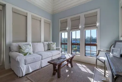 Image de Carriage House! Steps from Rosemary Tennis Courts!