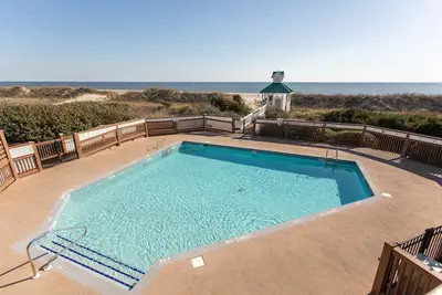 Image de St James Condo near Pub, Pool, and Marina. \n\n\n\n\n\n\n\n\n\n\n\n\n\n\n\n\n\n\n\n\n\n\n\n\n\n\n\n\n\n\n