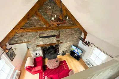 Image de Newly renovated stone cottage located 2. 5 miles from Killarney Town