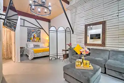Image de Ideally Located Vacation Rental Studio in Laredo!