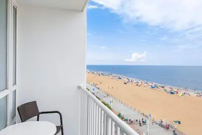 Image de Boardwalk Villas Oceanfront Resort Oceanfront condo with Oceanfront Balcony!