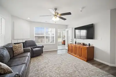 Image de Course View Golf Condo with Sunroom and Jacuzzi Tub