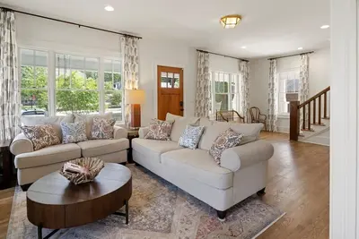 Image de Witek Rinker House | 4 Bed, 2 Bath