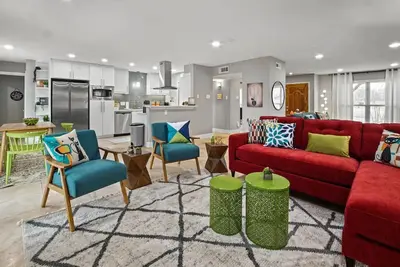 Image de Stay Awhile! +Pool Table | Fire pit | 4 bd | 2 ba Game-room+ Dallas! ! ! Tx