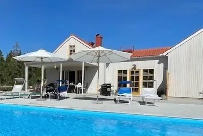 Image de Villa Vitviken Sleeps 4 with Pool