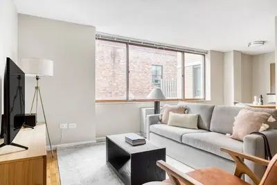 Image de Splendid Uws 1br w/ Gym & Sun Terrace, near Central Park, by Blueground