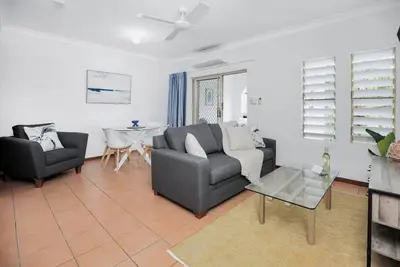 Image de Mediterranean Style Apartment Close to the City 16