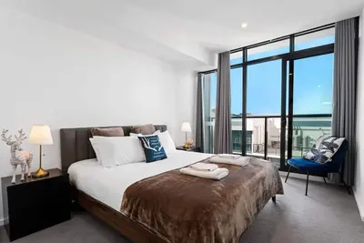 Image de Journey to West Franklin/ Free Parking/ Pool/ Gym