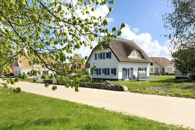 Image de House in idyllic location with sauna, terrace and garden - Villa Morgensünn