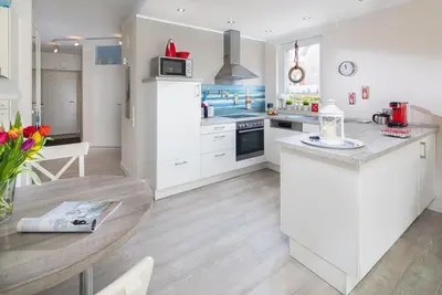 Image de The \"Blue Pearl\" vacation apartment on Norderney is located in TannenstraĂźe,