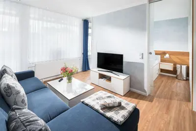 Image de The vacation apartment \"Nordseeblick 98\" is located on the second floor of the house \"No